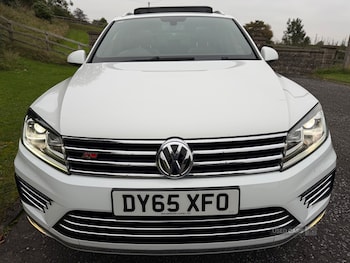 Used Volkswagen Touareg 2015 for sale - 76296412: Photo 2