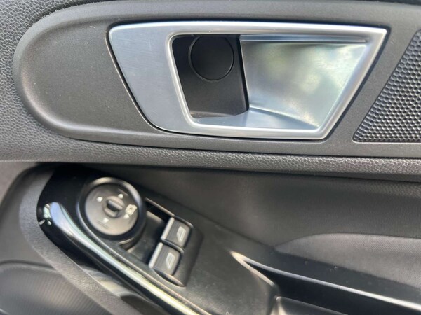 Used Vauxhall Corsa 2017 for sale - 75651794: Photo 54