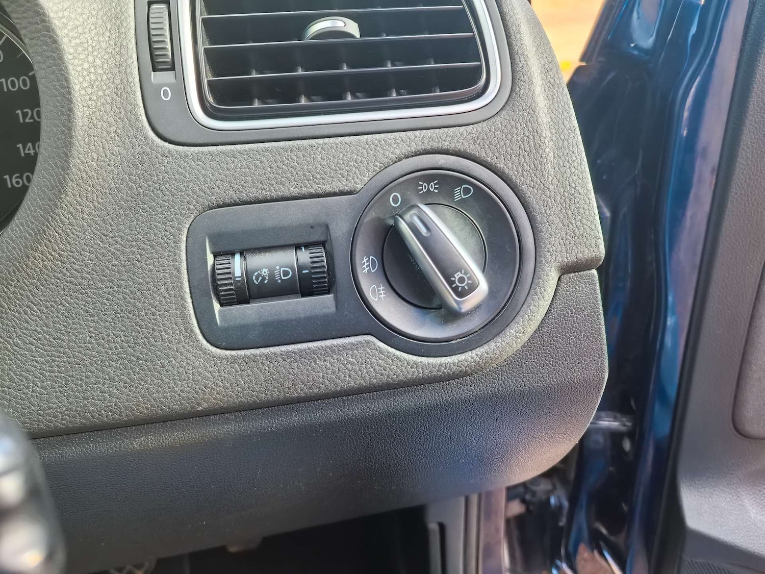 Used Volkswagen Polo 2012 for sale - 76601967: Photo 24