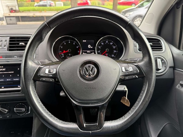 Used Volkswagen Polo 2016 for sale - 76018458: Photo 10