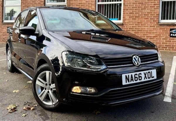 Used Volkswagen Polo 2016 for sale - 76018458: Photo 1