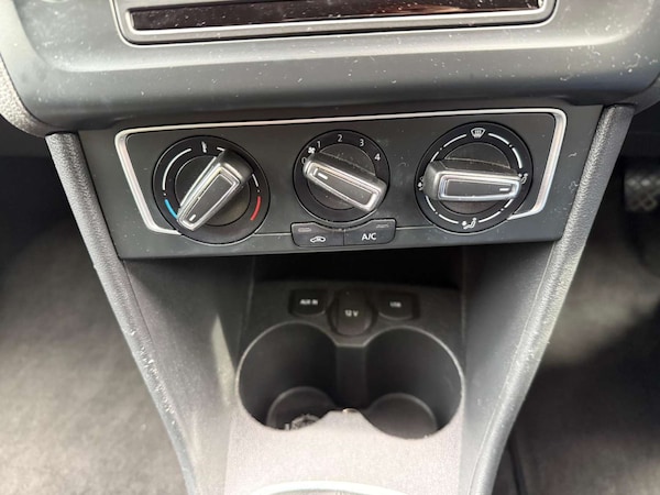 Used Volkswagen Polo 2016 for sale - 76018458: Photo 53