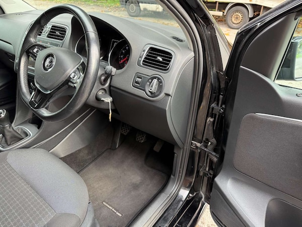 Used Volkswagen Polo 2016 for sale - 76018458: Photo 9
