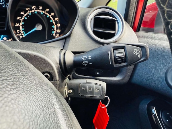 Used Ford Fiesta 2016 for sale - 76278530: Photo 27