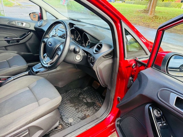 Used Ford Fiesta 2016 for sale - 76278530: Photo 33