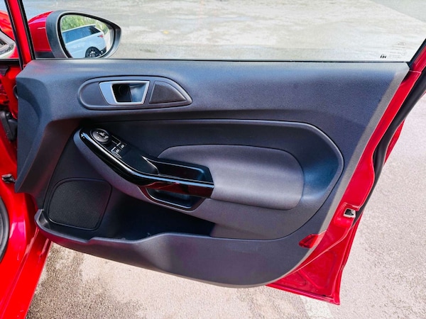 Used Ford Fiesta 2016 for sale - 76278530: Photo 38