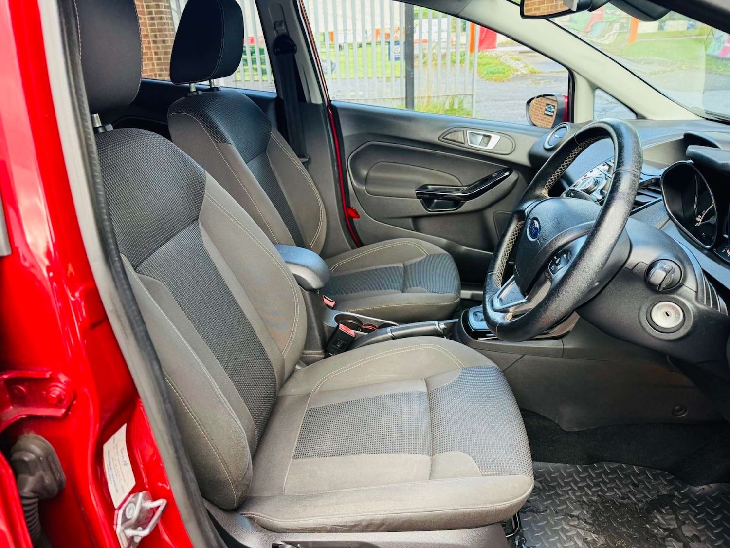 Used Ford Fiesta 2016 for sale - 76278530: Photo 8