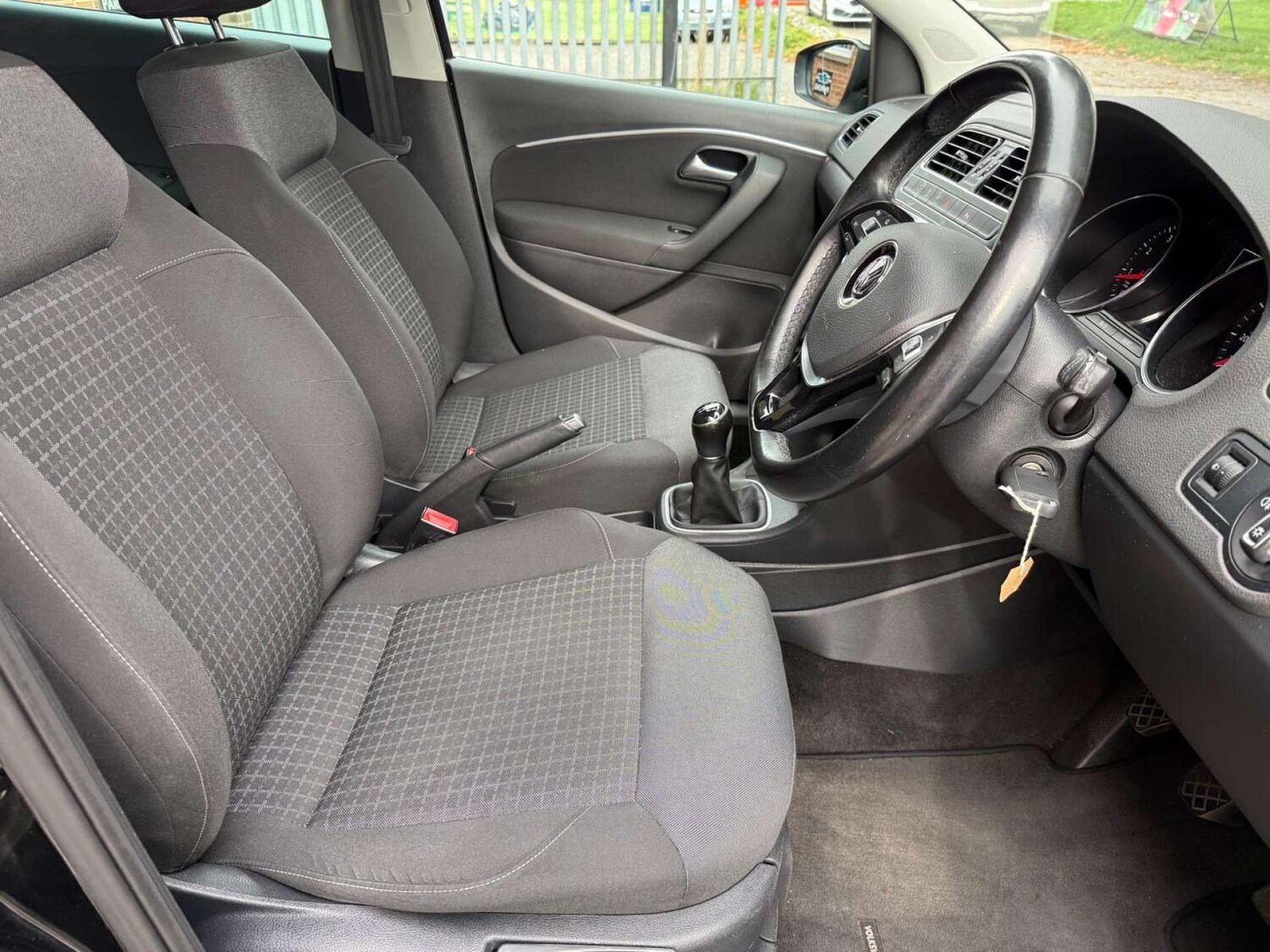 Used Volkswagen Polo 2016 for sale - 76601374: Photo 13