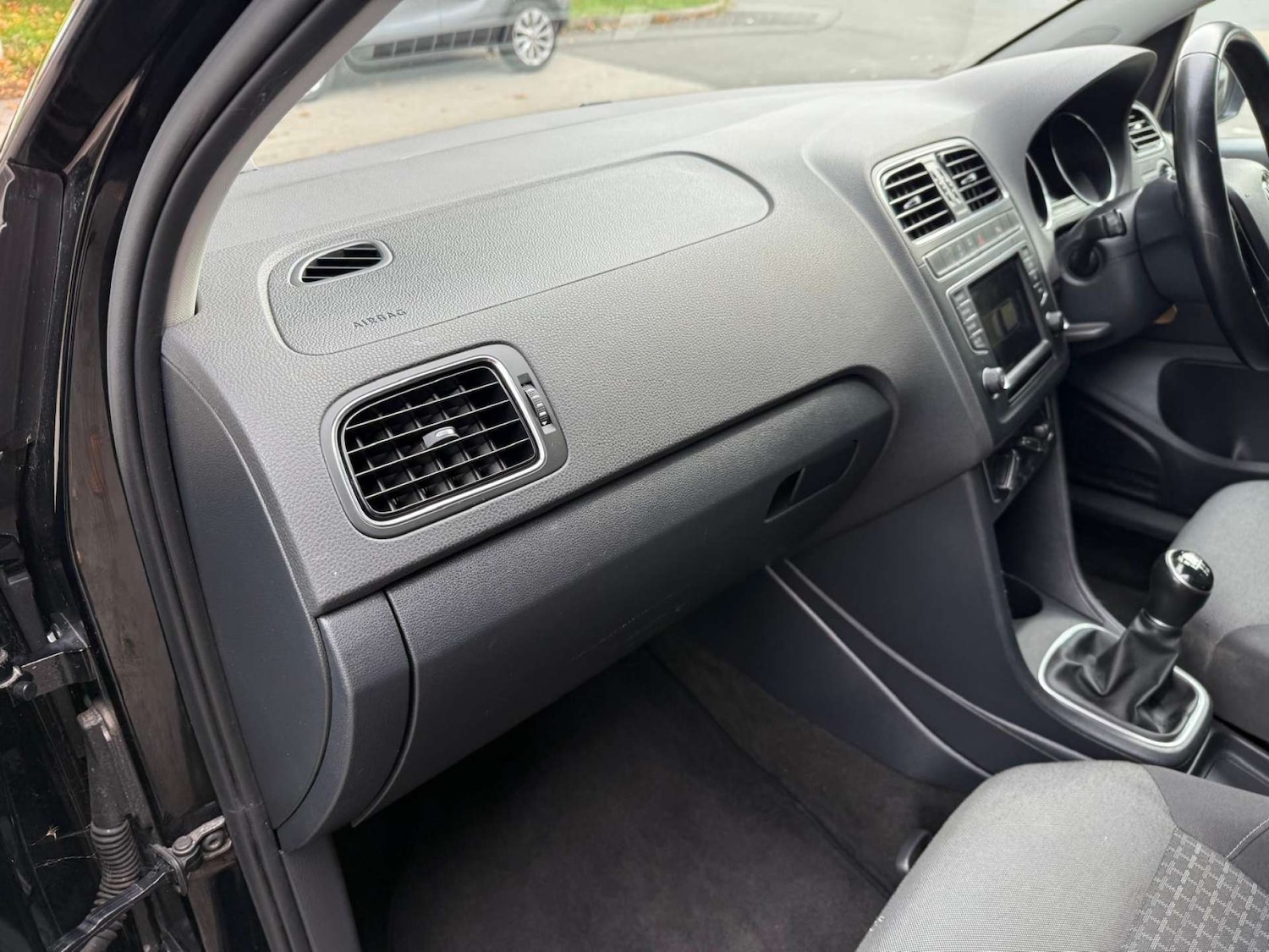 Used Volkswagen Polo 2016 for sale - 76601374: Photo 15