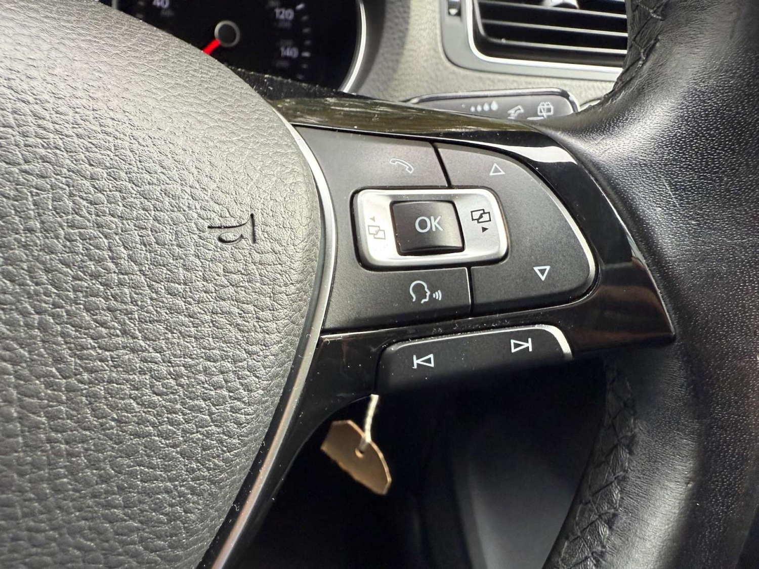 Used Volkswagen Polo 2016 for sale - 76601374: Photo 24