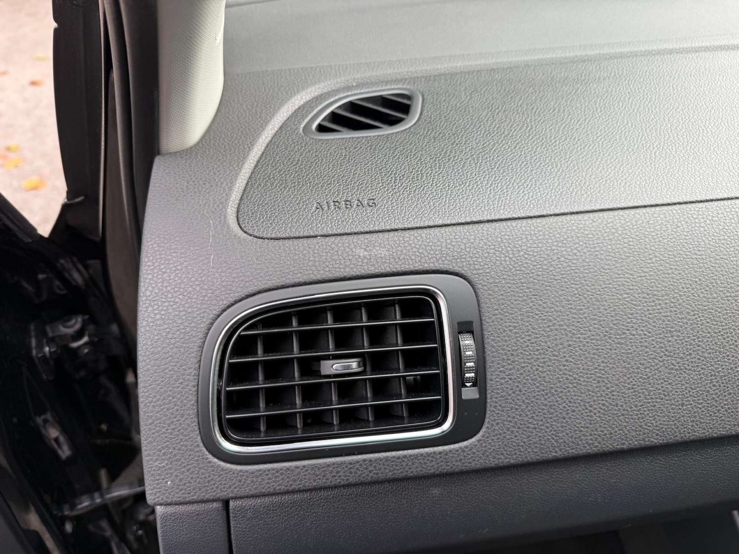 Used Volkswagen Polo 2016 for sale - 76601374: Photo 62