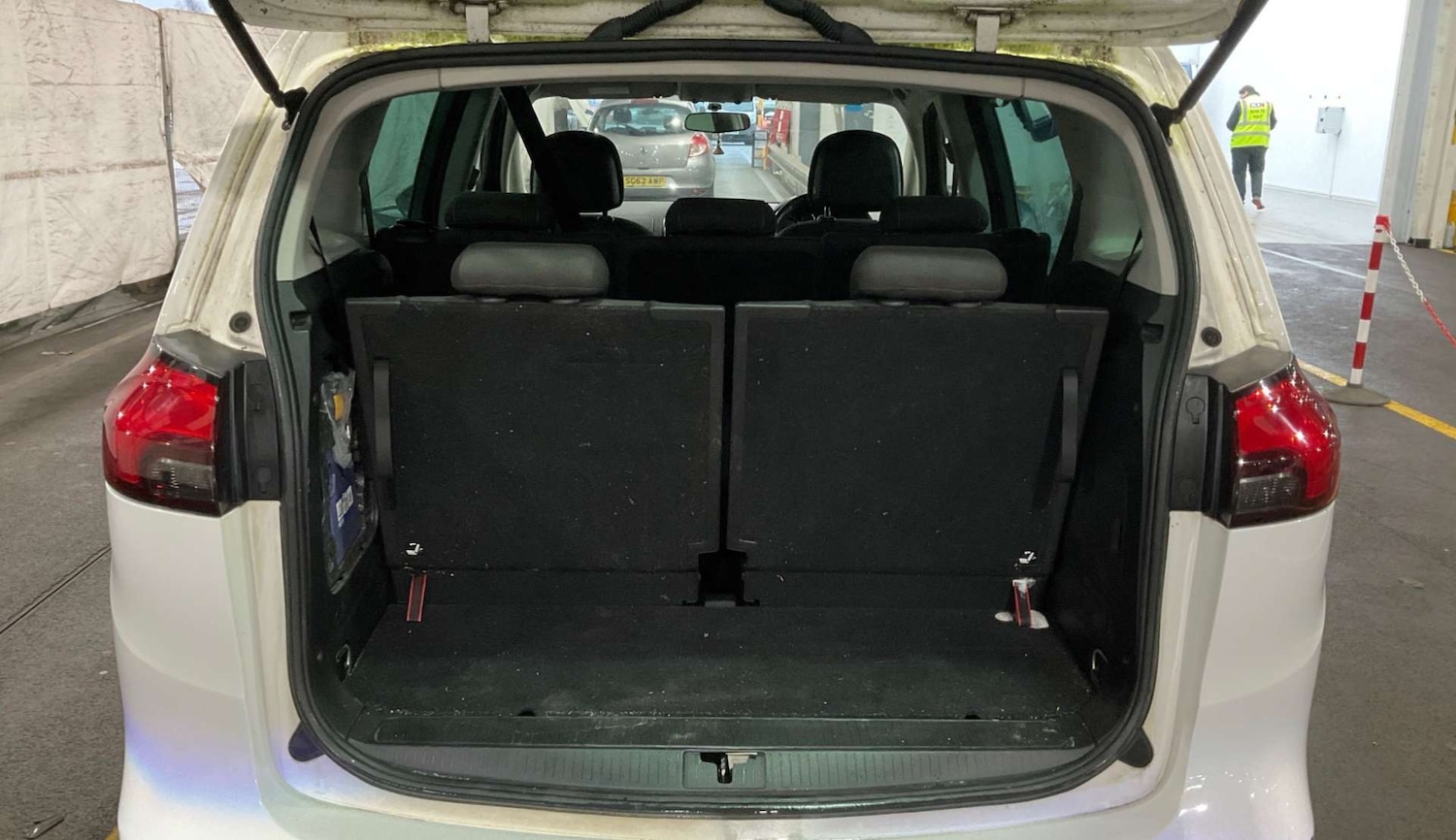 Used Vauxhall Zafira 2016 for sale - 76941885: Photo 8