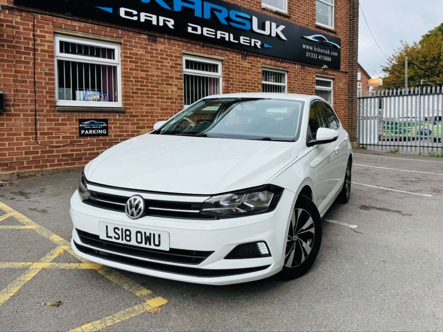 Used Volkswagen Polo 2018 for sale - 76018457: Photo 2