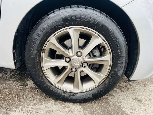 Used Hyundai i10 2014 for sale - 74911516: Photo 24