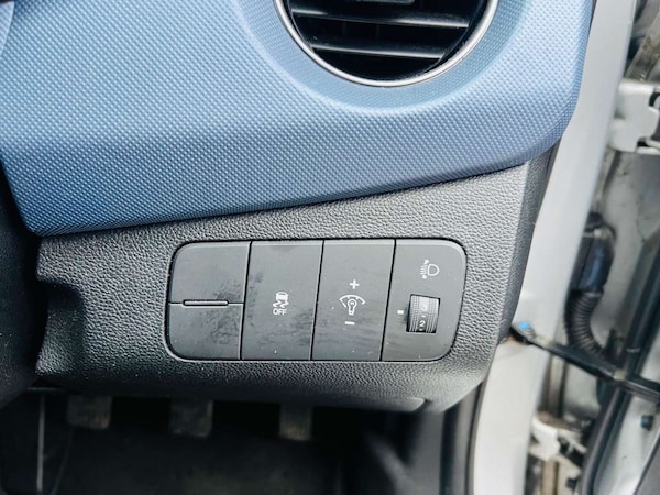 Used Hyundai i10 2014 for sale - 74911516: Photo 31