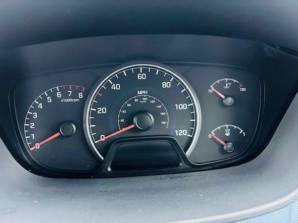 Used Hyundai i10 2014 for sale - 74911516: Photo 42