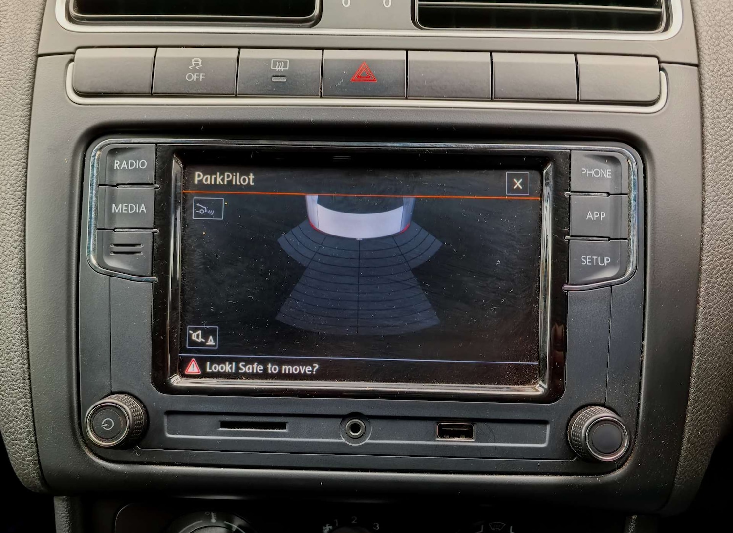 Used Volkswagen Polo 2013 for sale - 75910034: Photo 14