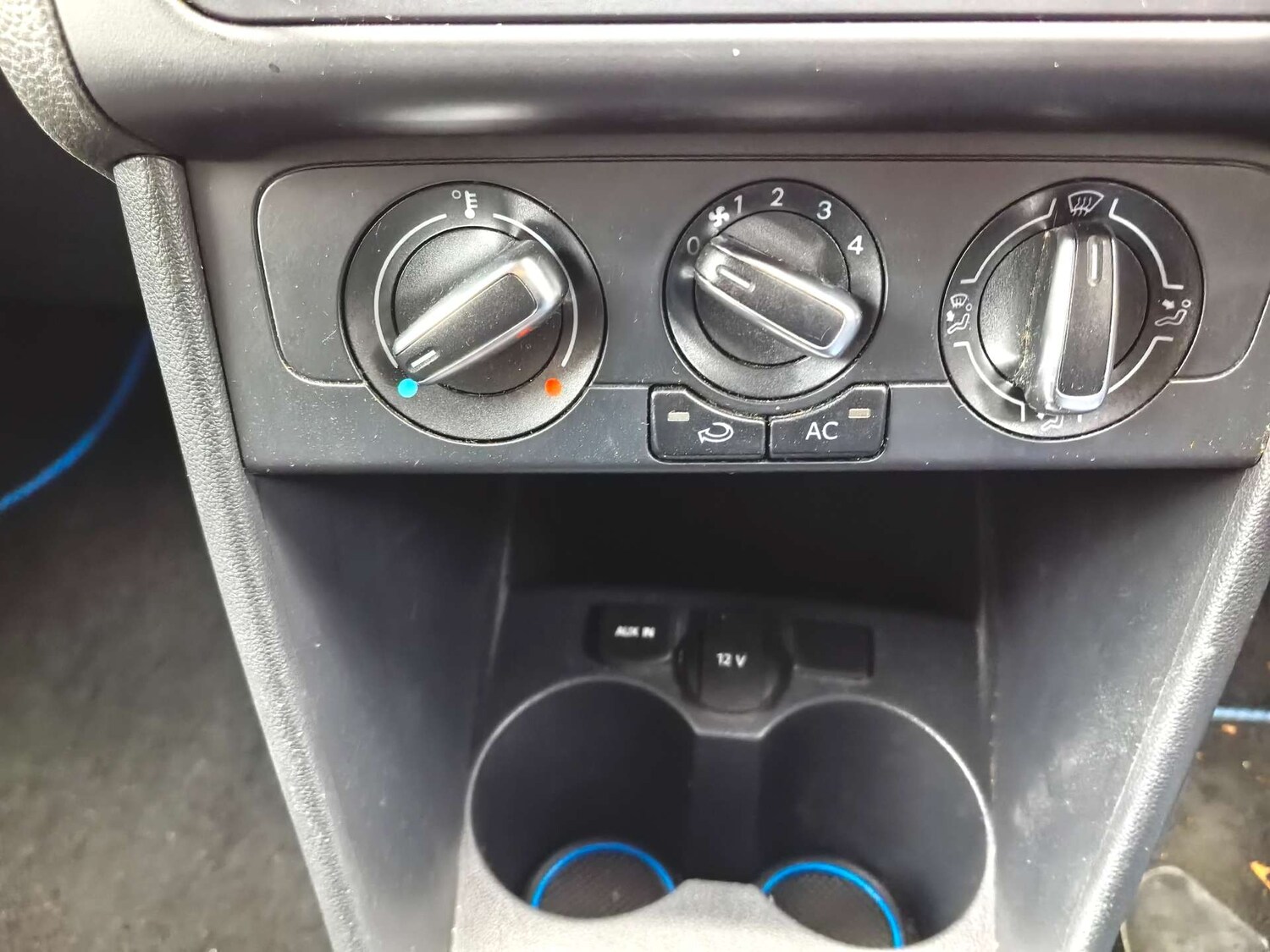 Used Volkswagen Polo 2013 for sale - 75910034: Photo 24