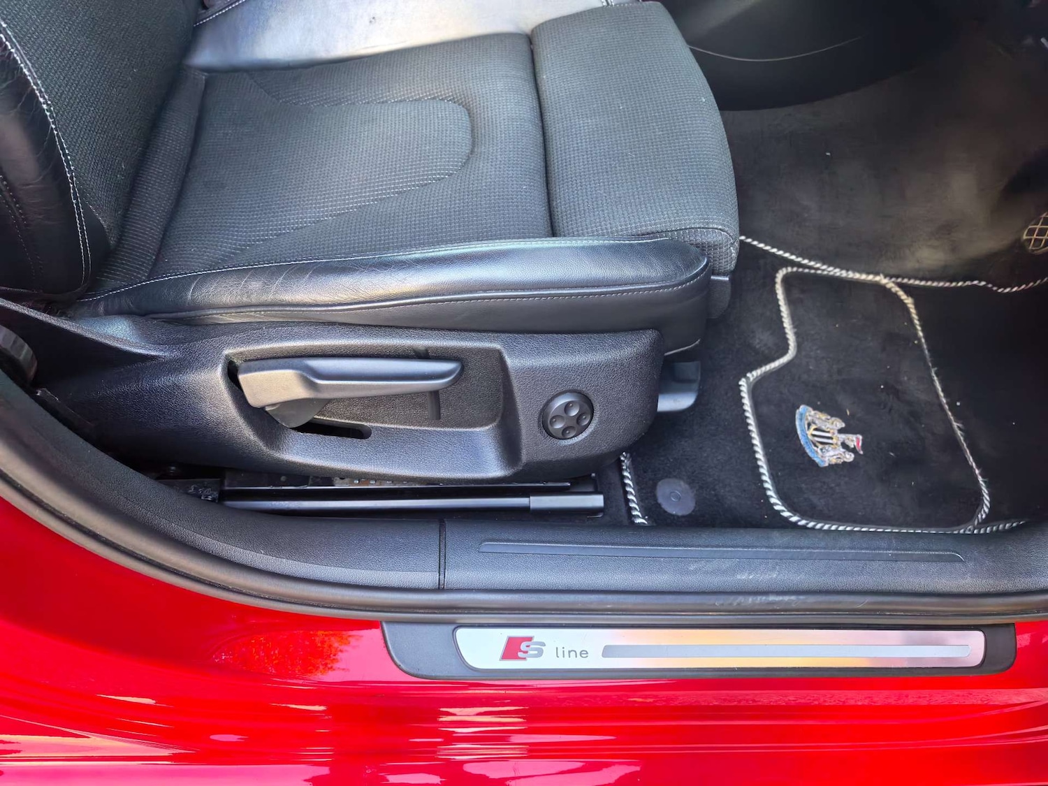 Used Audi A4 2015 for sale - 76602167: Photo 33