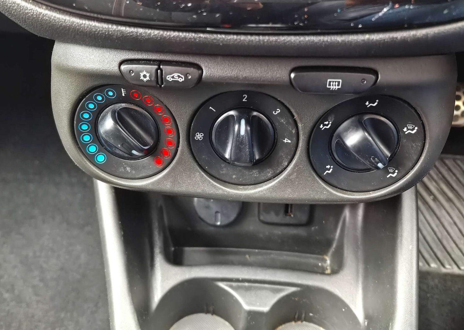 Used Vauxhall Corsa 2016 for sale - 77326081: Photo 15