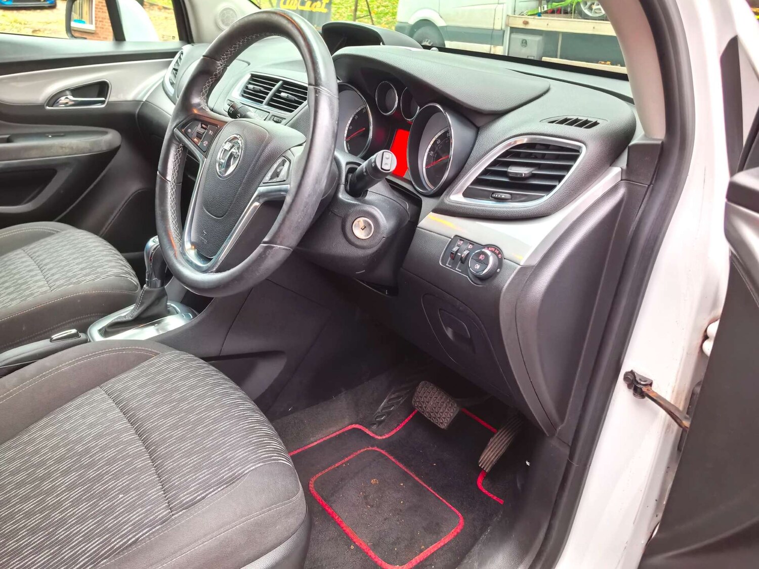 Used Vauxhall Mokka 2015 for sale - 76444305: Photo 12