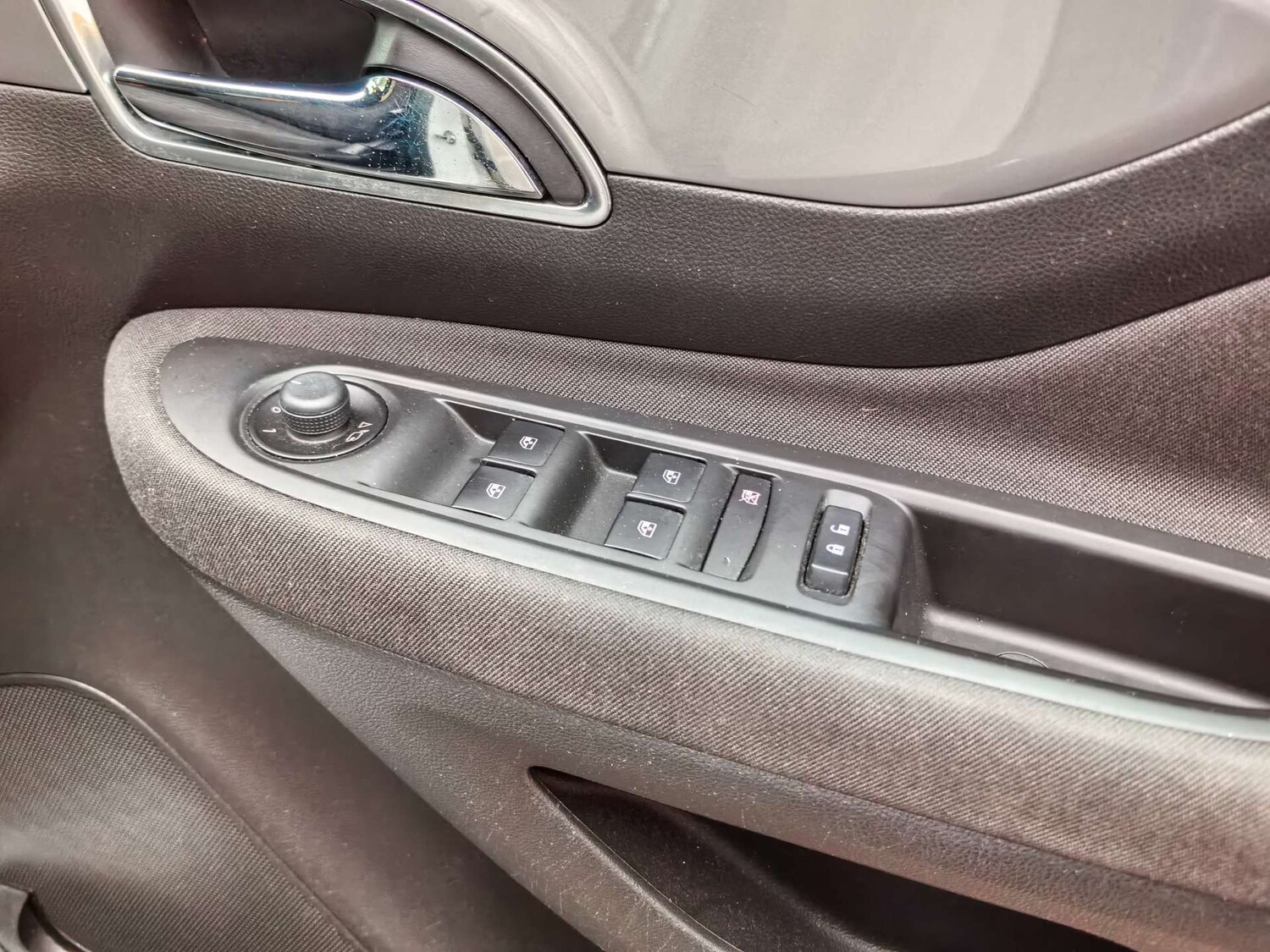 Used Vauxhall Mokka 2015 for sale - 76444305: Photo 61