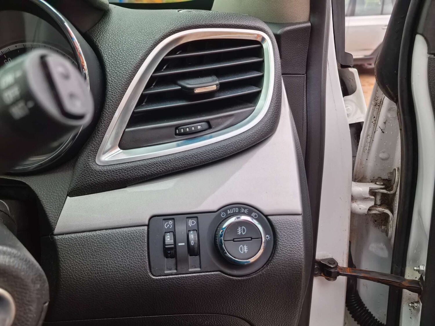 Used Vauxhall Mokka 2015 for sale - 76444305: Photo 62