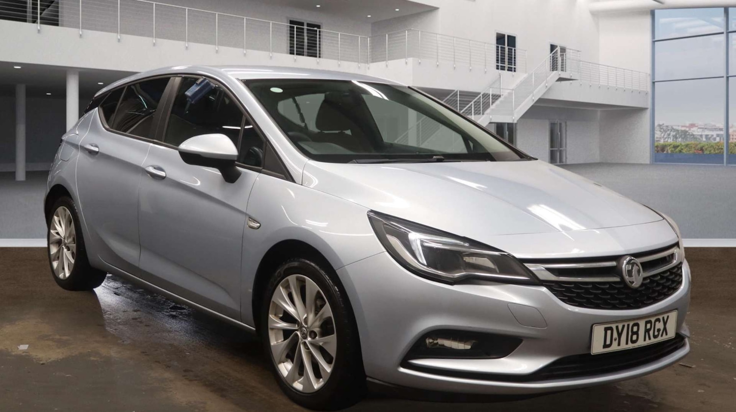 Used Vauxhall Astra 2018 for sale - 76637958: Photo 1