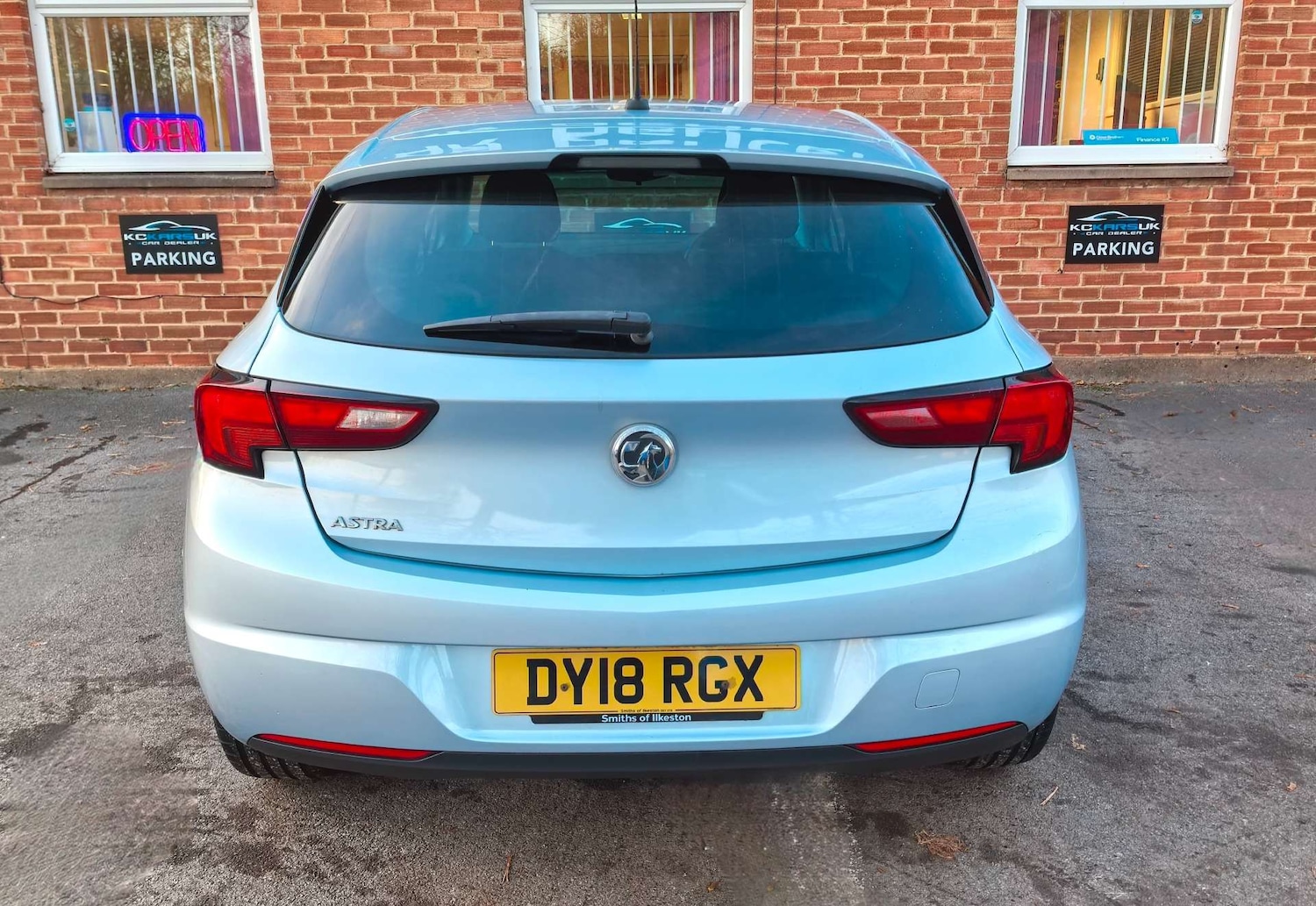 Used Vauxhall Astra 2018 for sale - 76637958: Photo 100