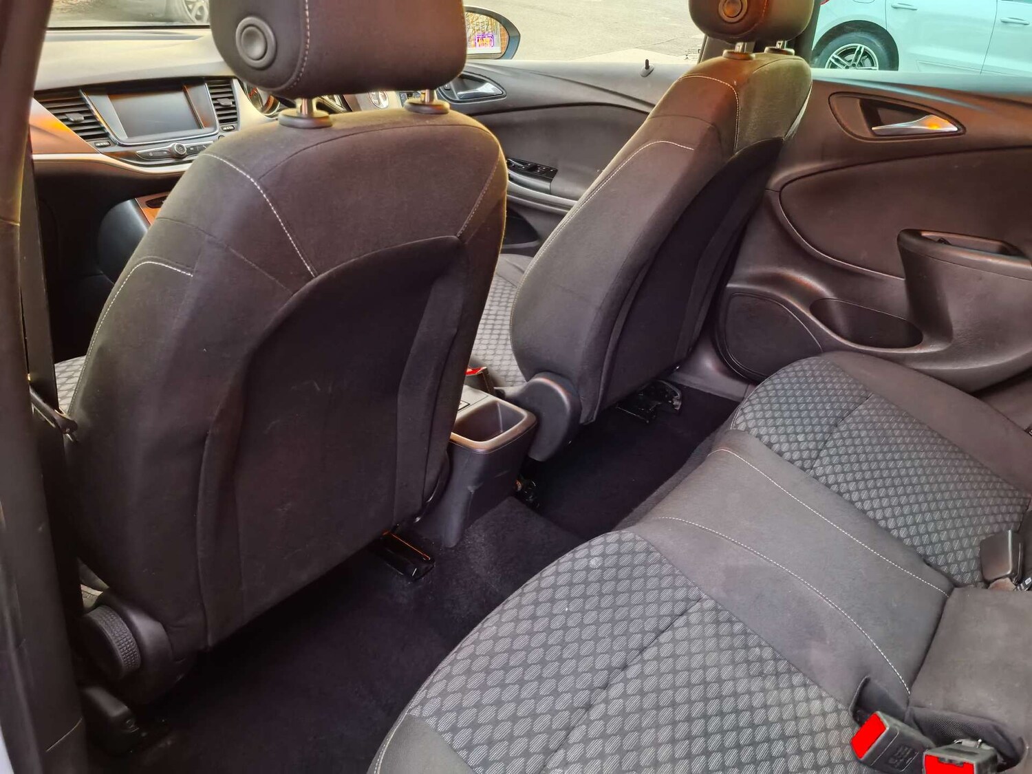 Used Vauxhall Astra 2018 for sale - 76637958: Photo 32