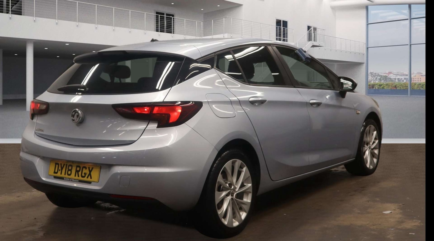 Used Vauxhall Astra 2018 for sale - 76637958: Photo 6