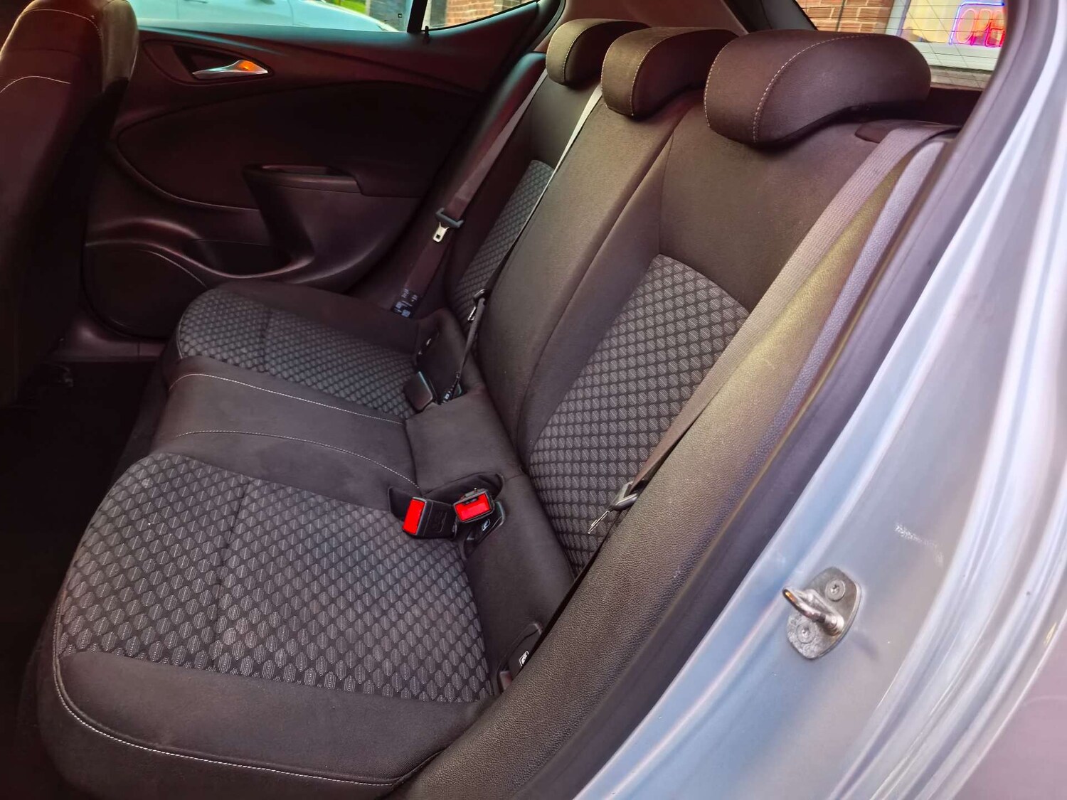 Used Vauxhall Astra 2018 for sale - 76637958: Photo 63