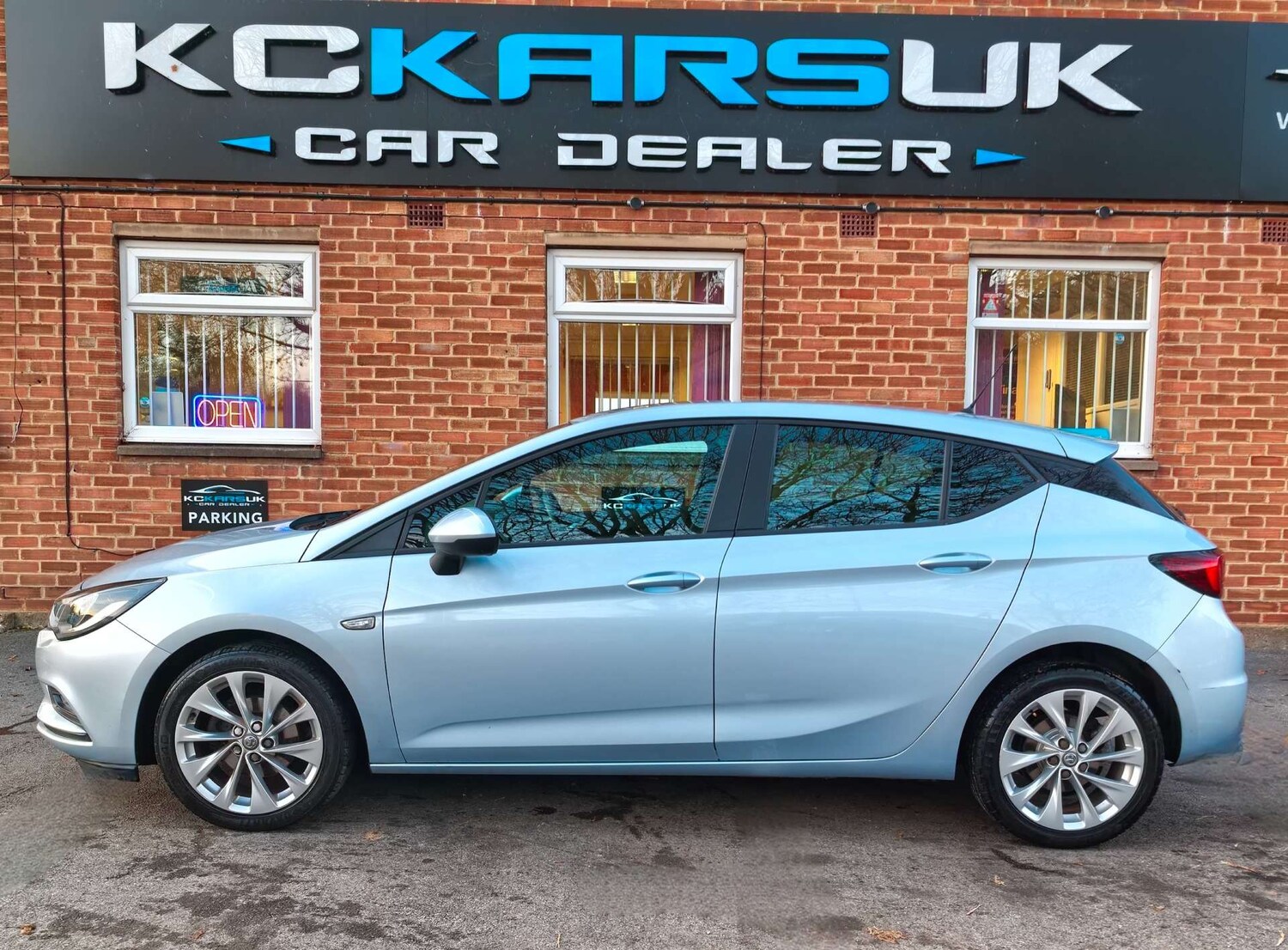 Used Vauxhall Astra 2018 for sale - 76637958: Photo 92