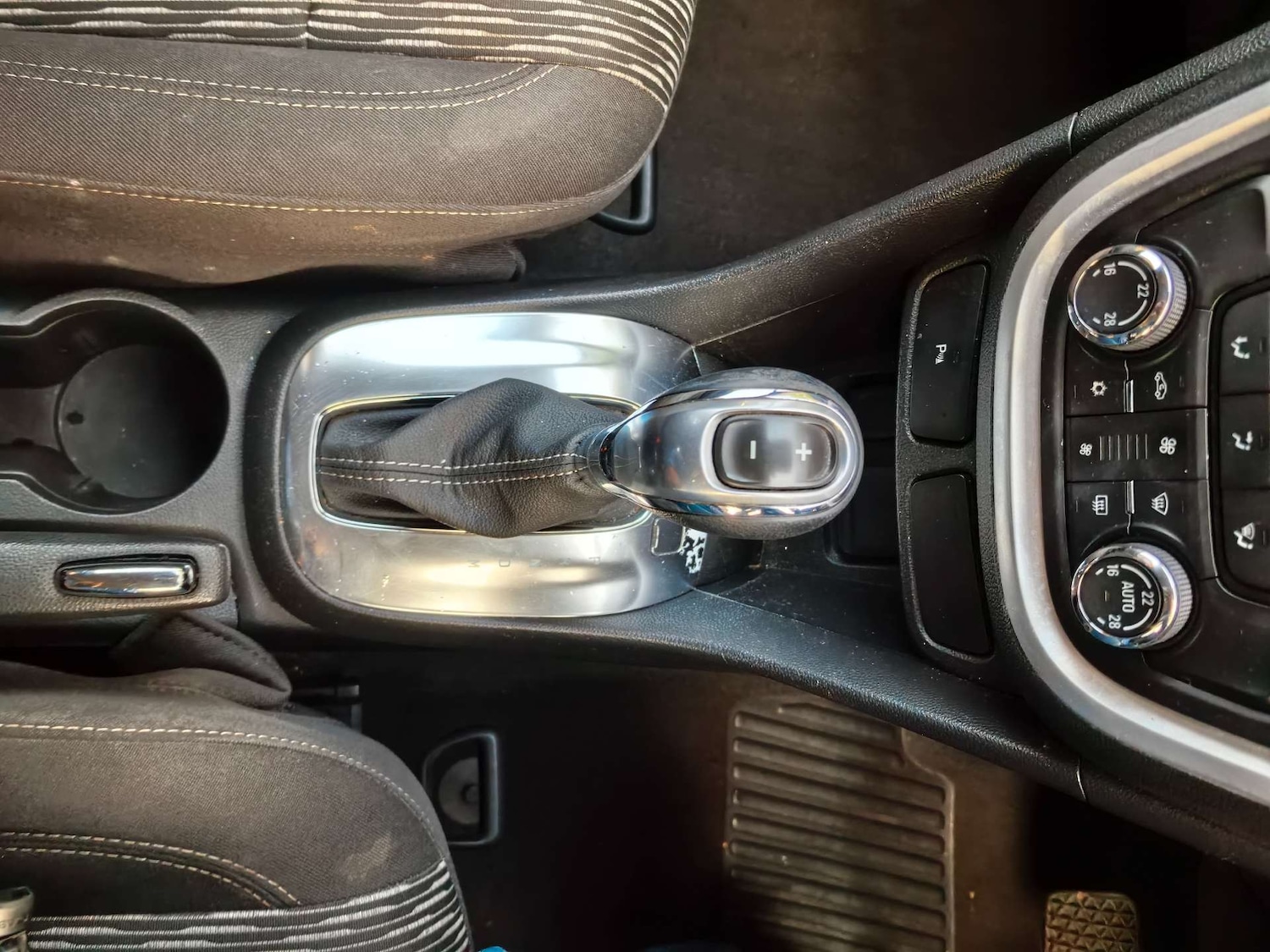 Used Vauxhall Mokka 2015 for sale - 76314085: Photo 16