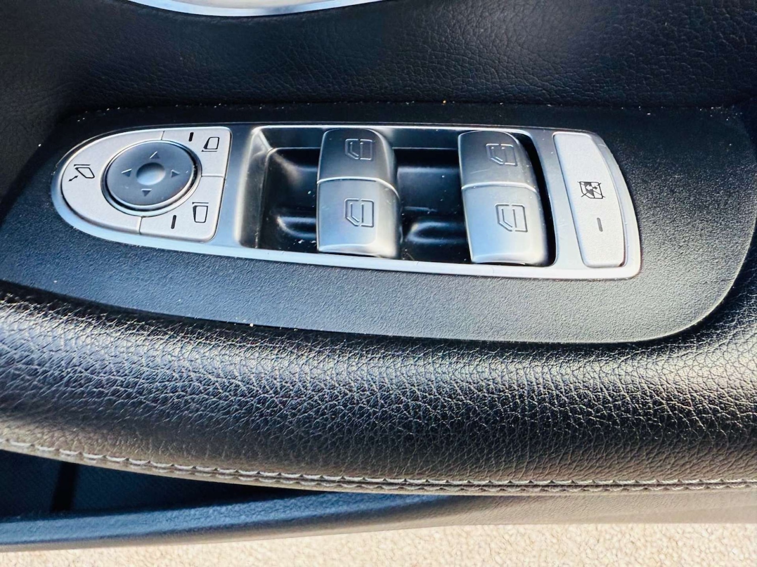 Used Mercedes-Benz E Class 2019 for sale - 76601356: Photo 70