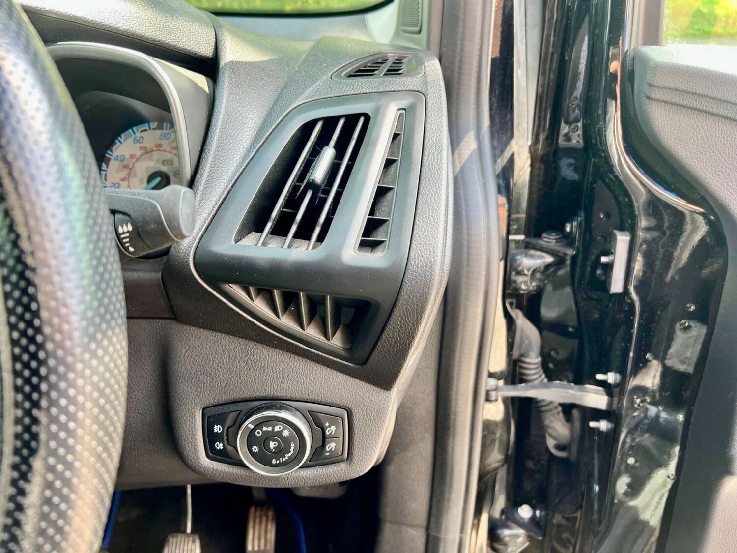 Used Ford Transit Connect 2018 for sale - 76600873: Photo 69