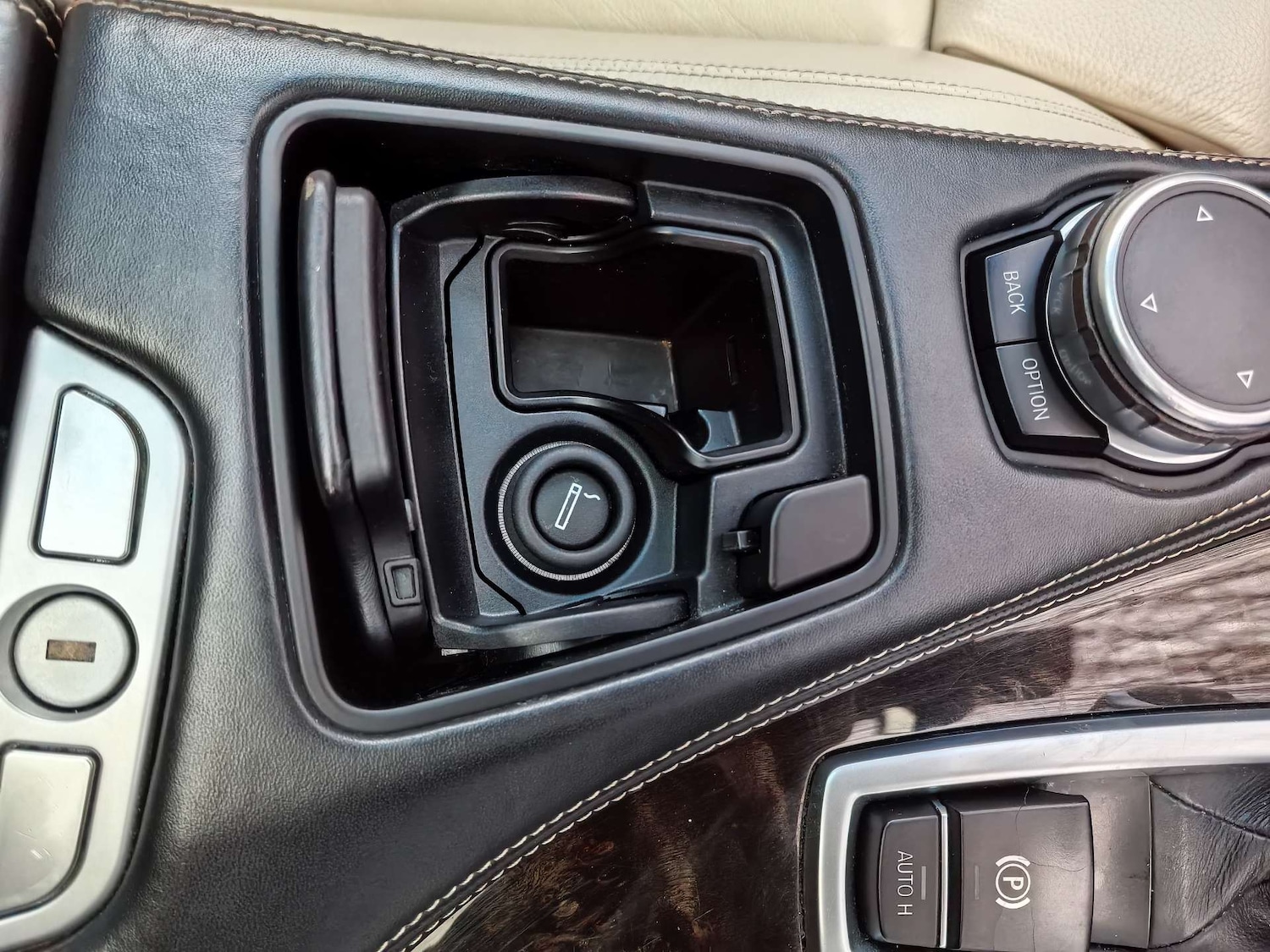 Used BMW 6 Series 2015 for sale - 77022593: Photo 91