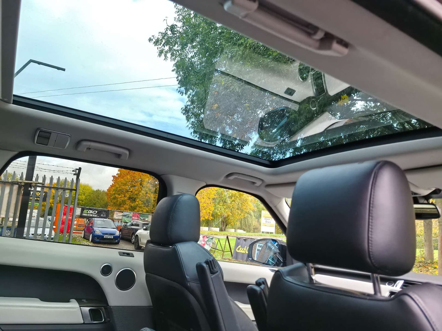 Used Land Rover Range Rover Sport 2015 for sale - 76602215: Photo 14