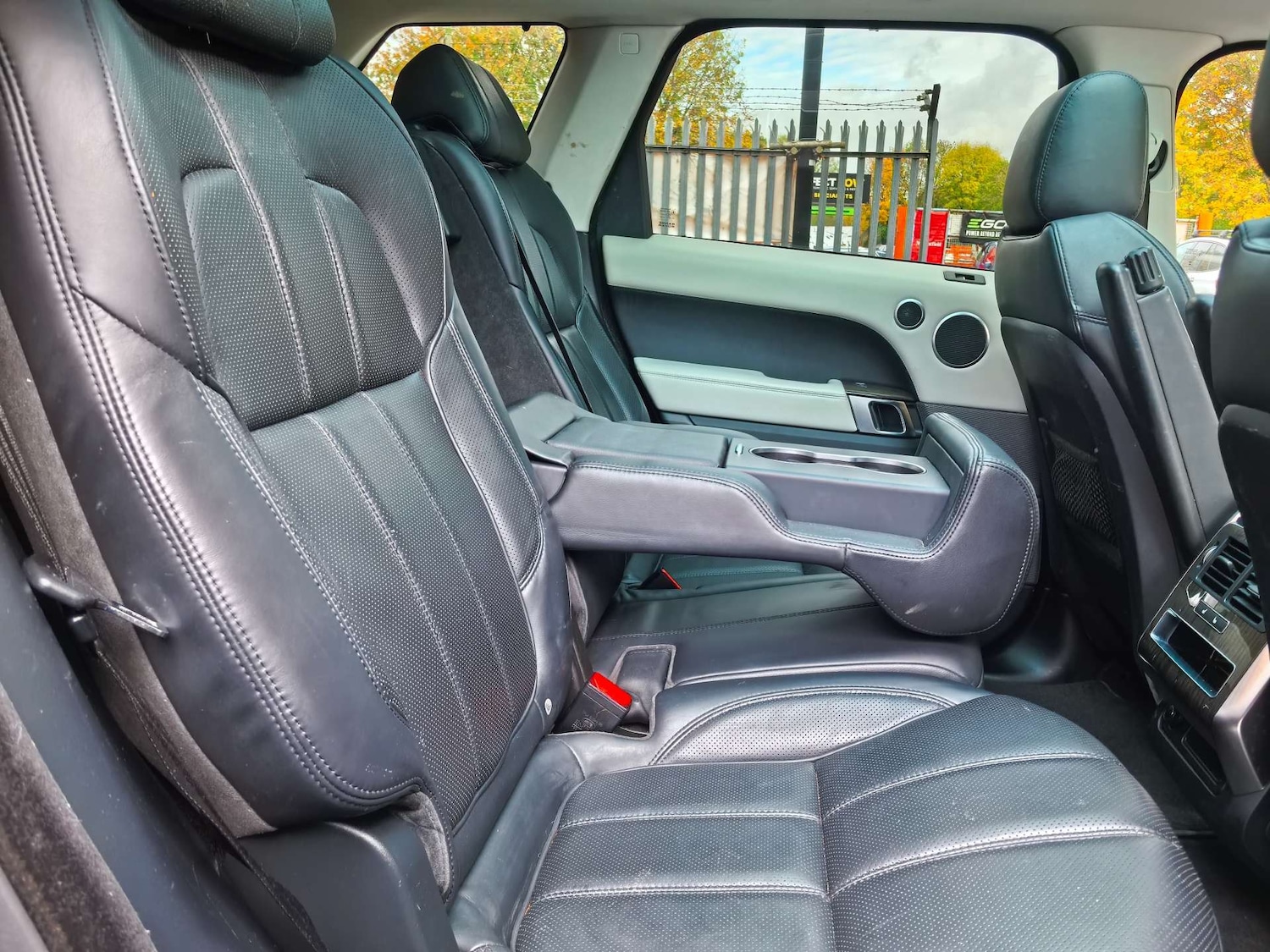 Used Land Rover Range Rover Sport 2015 for sale - 76602215: Photo 18