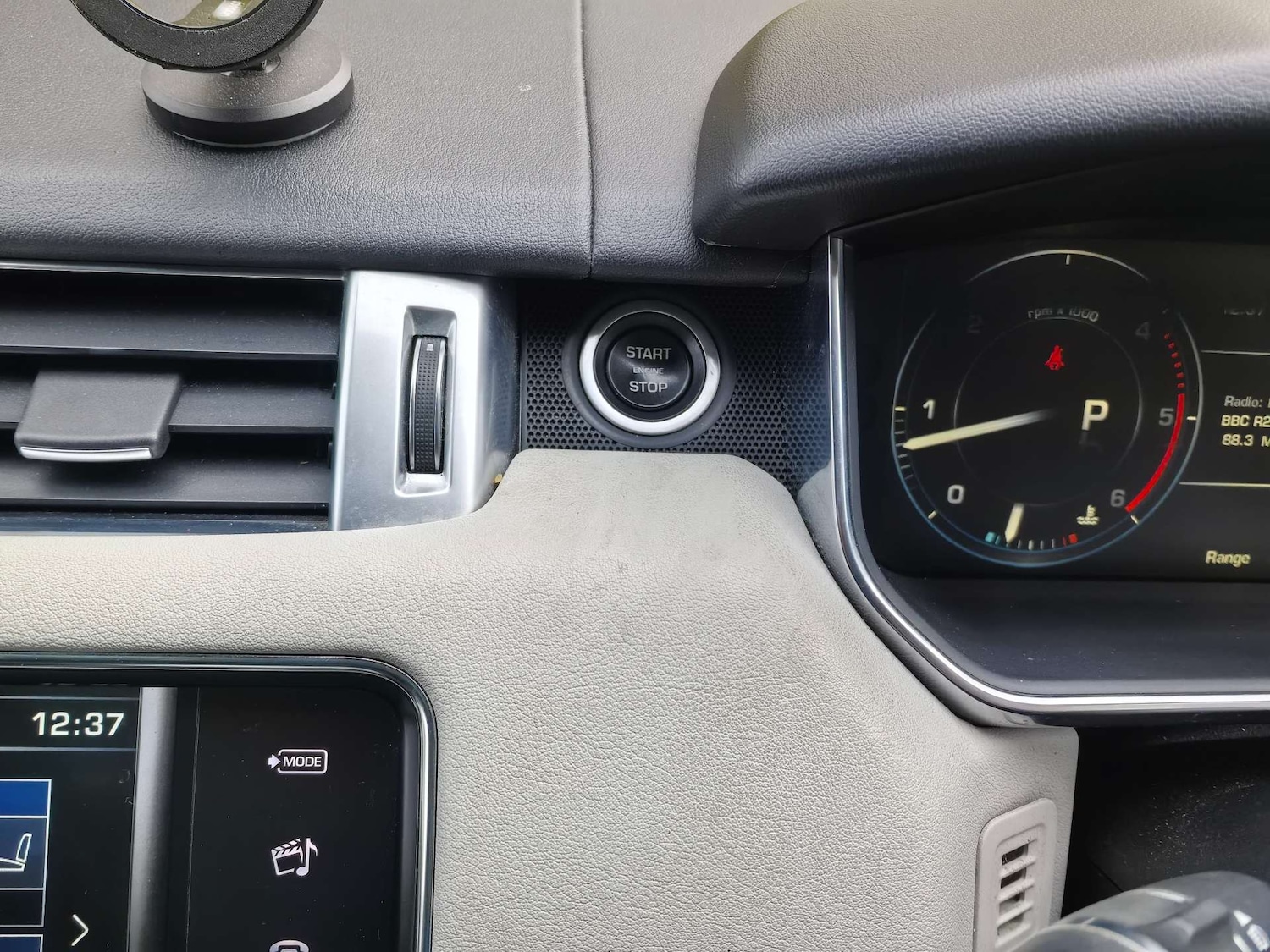 Used Land Rover Range Rover Sport 2015 for sale - 76602215: Photo 24