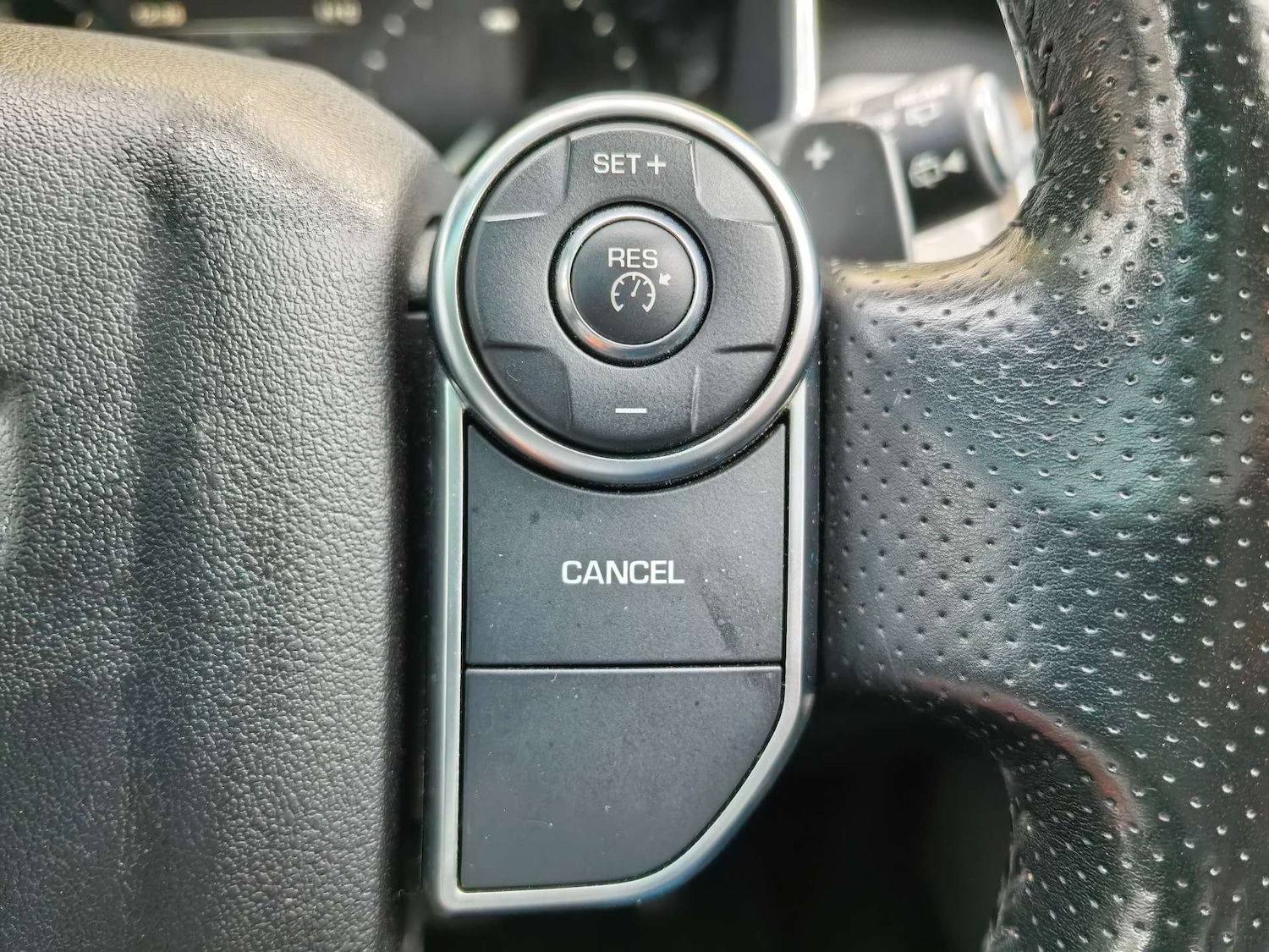 Used Land Rover Range Rover Sport 2015 for sale - 76602215: Photo 36