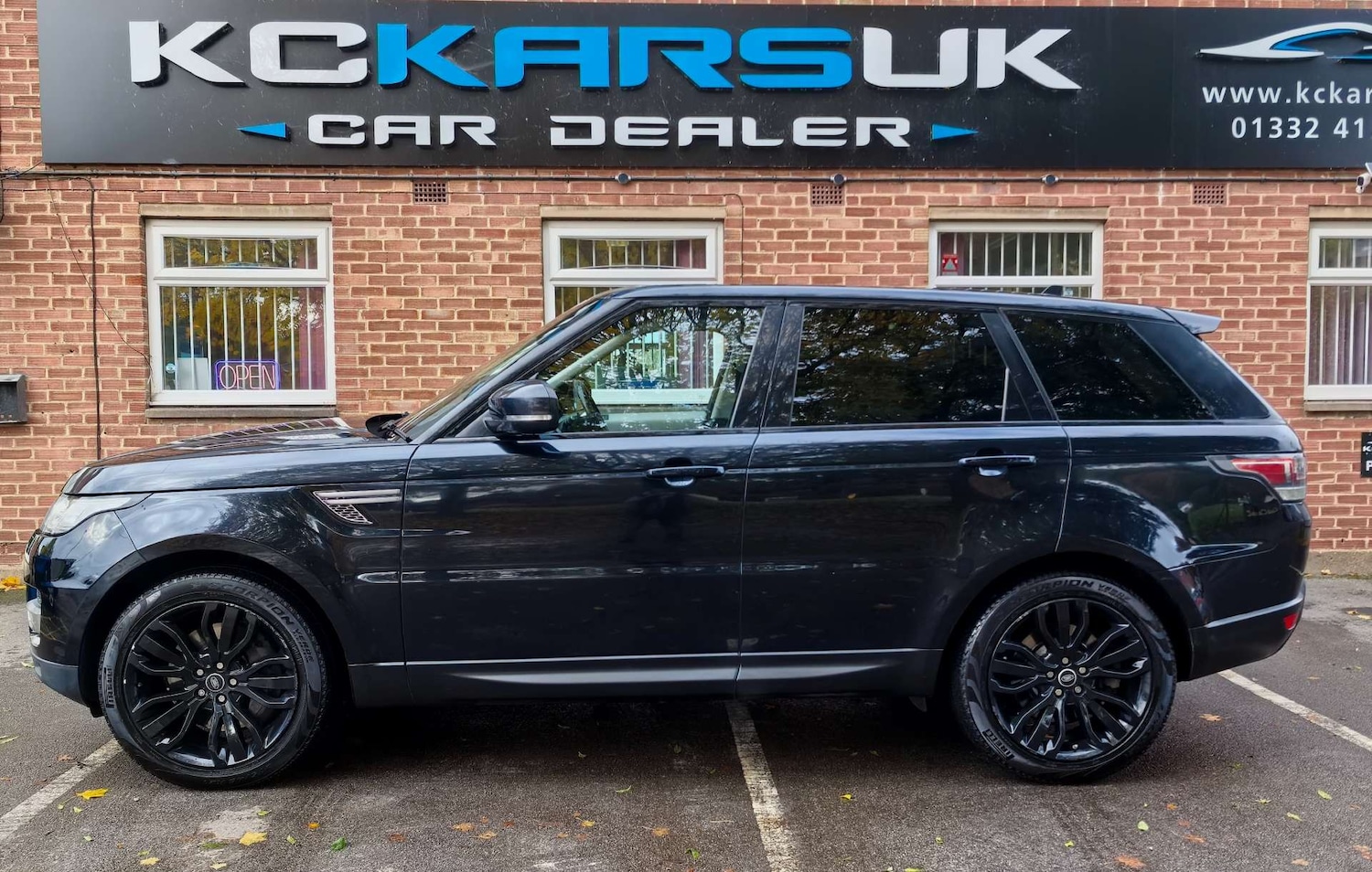 Used Land Rover Range Rover Sport 2015 for sale - 76602215: Photo 5