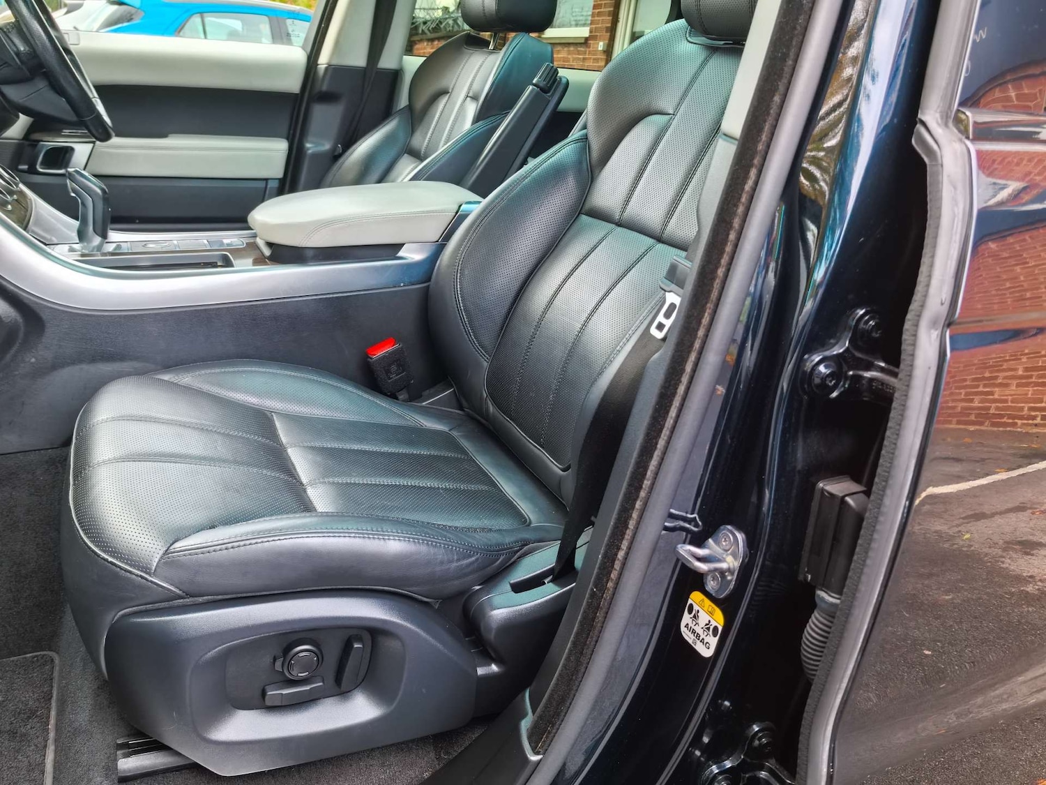 Used Land Rover Range Rover Sport 2015 for sale - 76602215: Photo 87