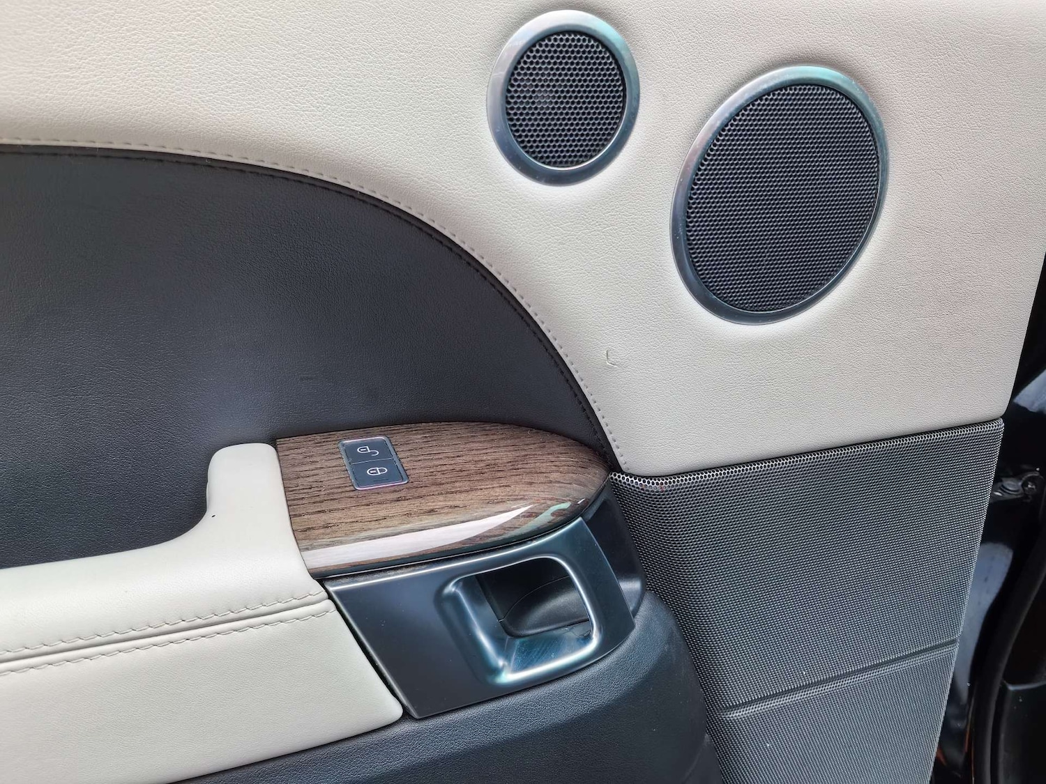 Used Land Rover Range Rover Sport 2015 for sale - 76602215: Photo 93