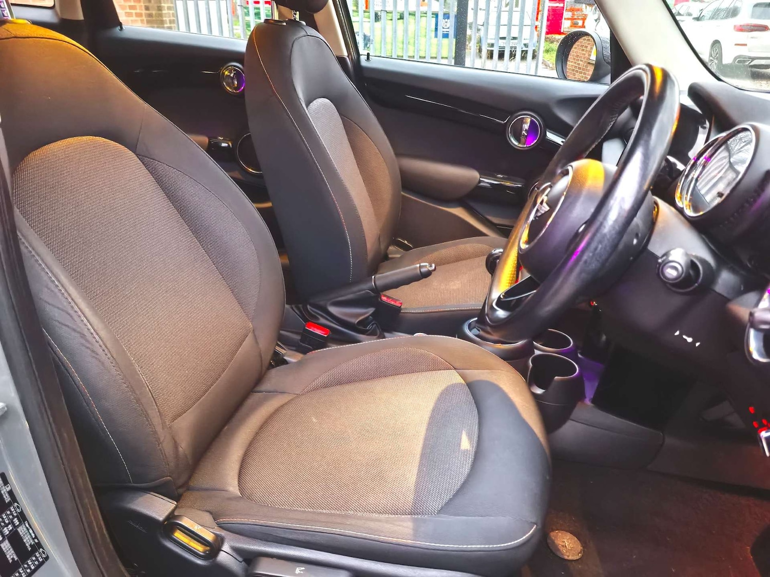 Used MINI Hatch 2017 for sale - 76949870: Photo 12