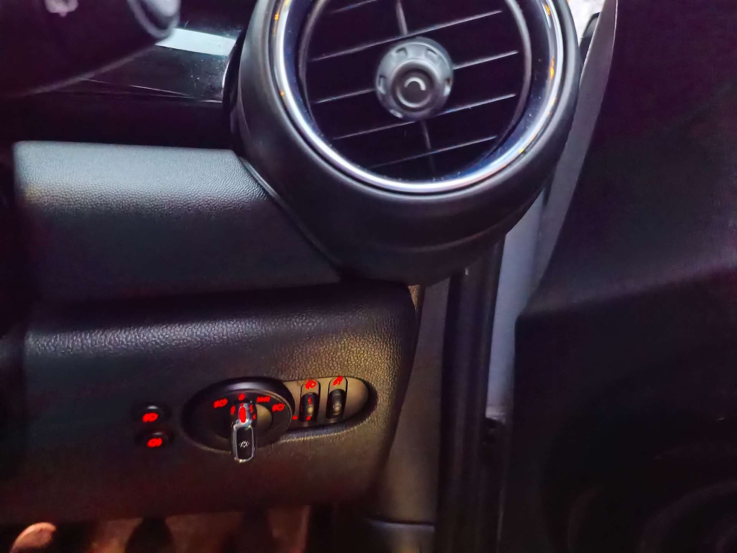 Used MINI Hatch 2017 for sale - 76949870: Photo 53