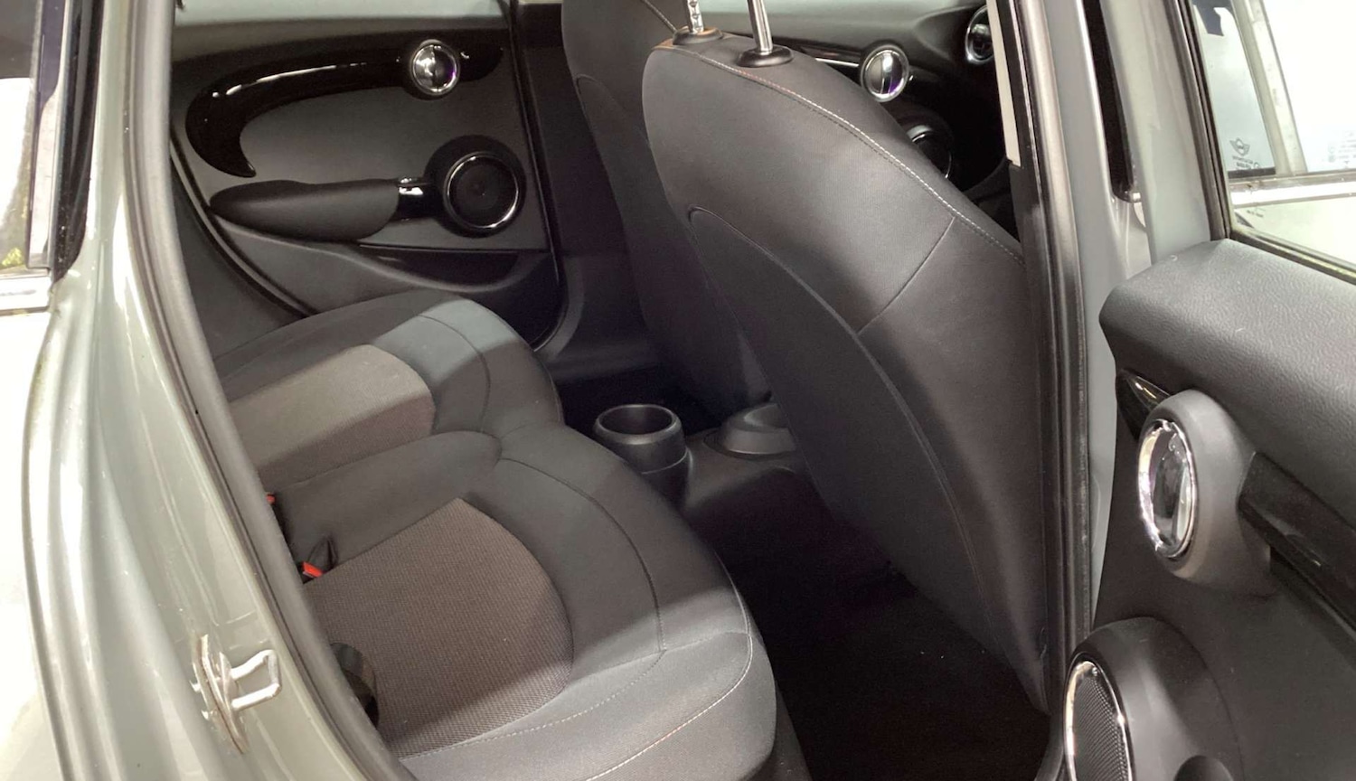 Used MINI Hatch 2017 for sale - 76949870: Photo 8