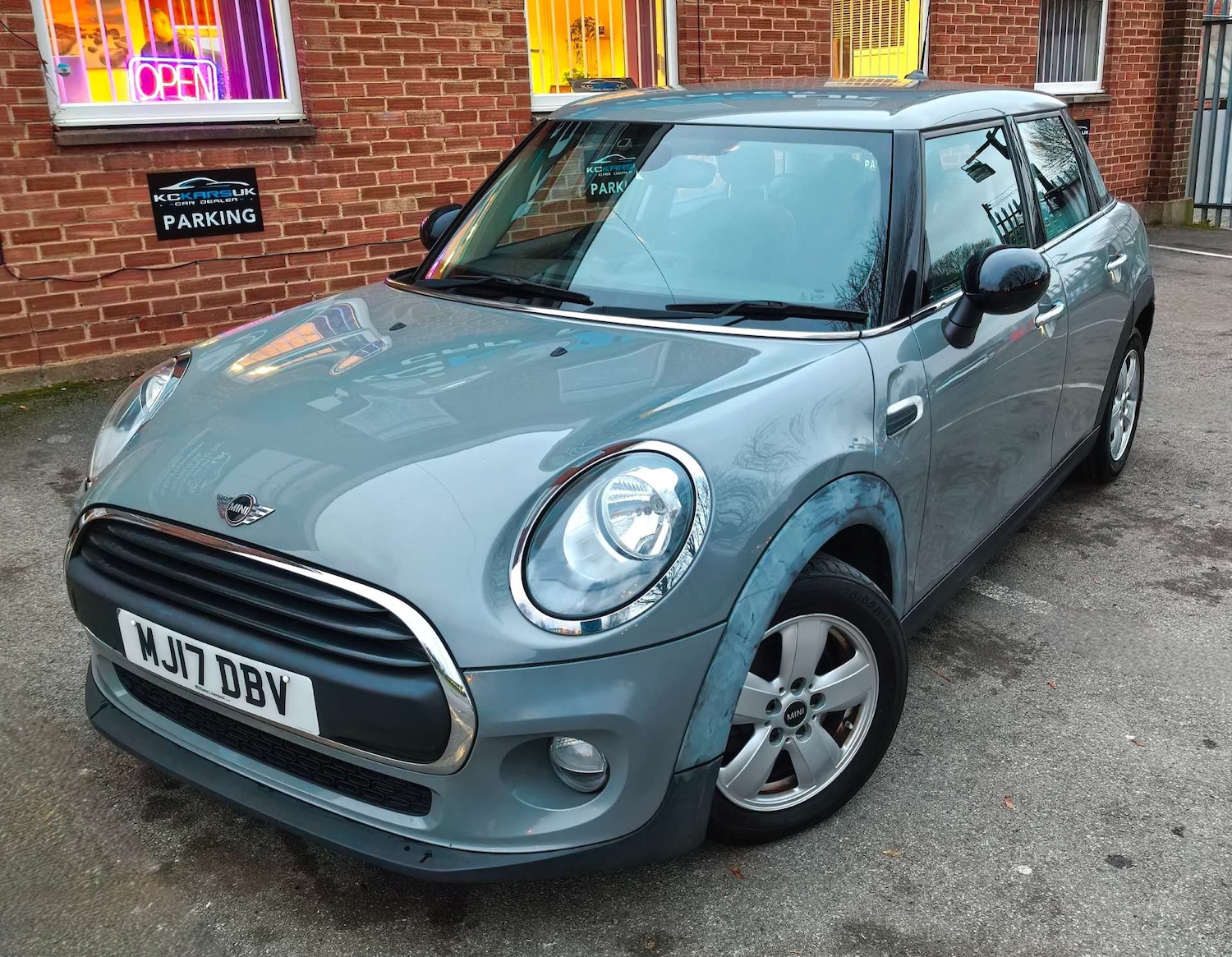 Used MINI Hatch 2017 for sale - 76949870: Photo 95