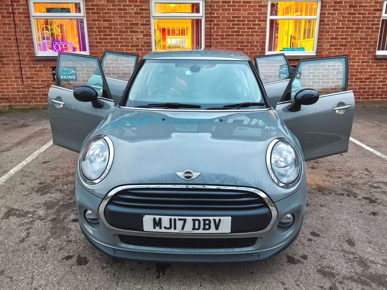 Used MINI Hatch 2017 for sale - 76949870: Photo 96