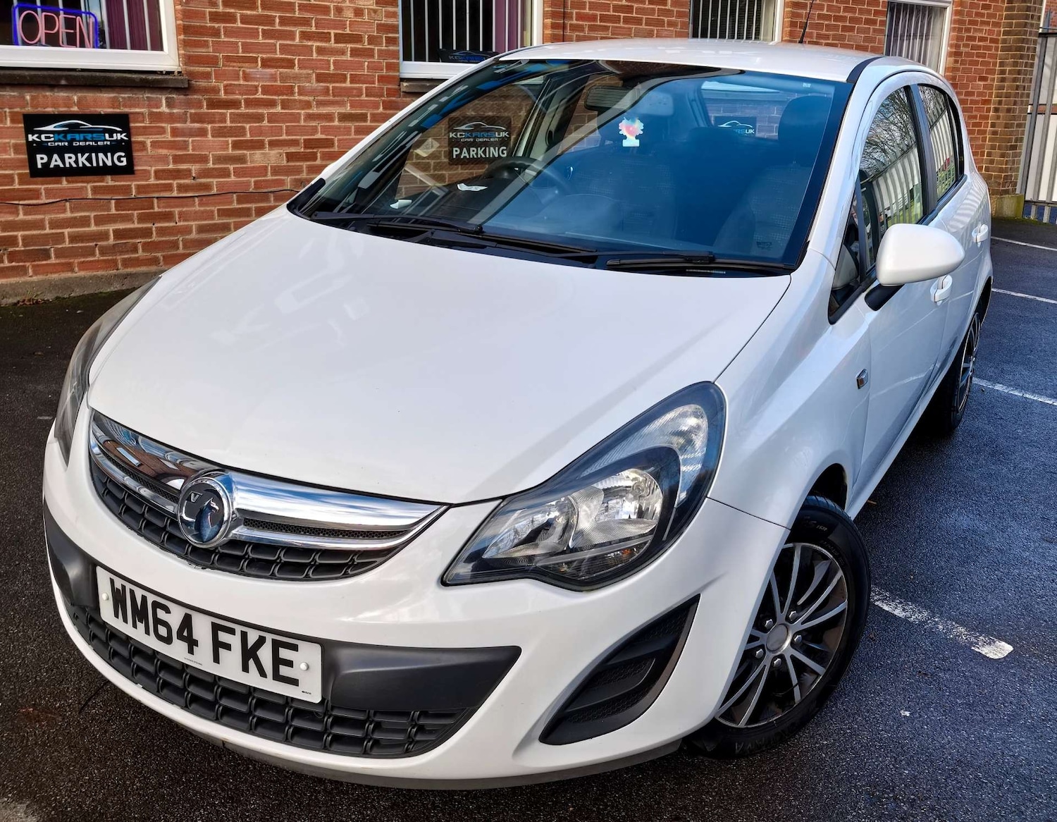 Used Vauxhall Corsa 2014 for sale - 77241507: Photo 2